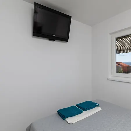 With Parking Space Stanici, Omis - 11421 Apartment *